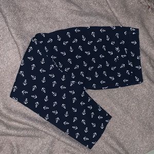 NWOT Old Navy- Sailor Capris: Size 12 NAVY Color